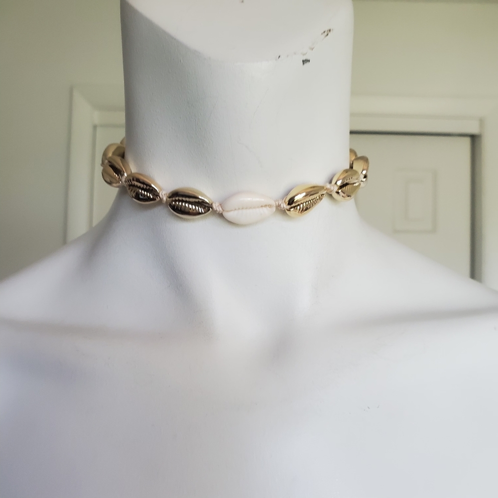 Boho Cowrie Shell Choker Strand Necklace Gold - Picture 2 of 11